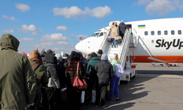 Le Canada lance l’Autorisation de voyage d’urgence Canada-Ukraine (AVUCU)